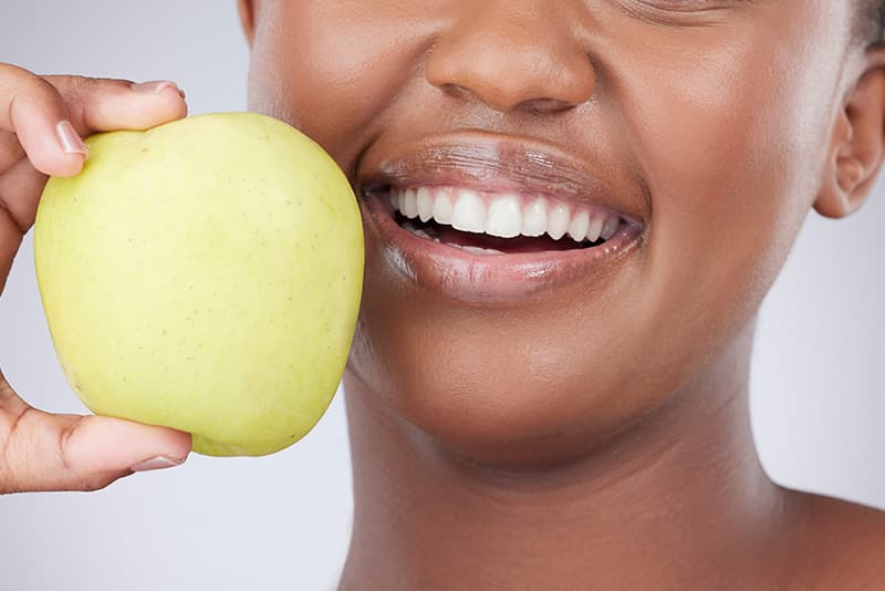 Healthy foods for oral health